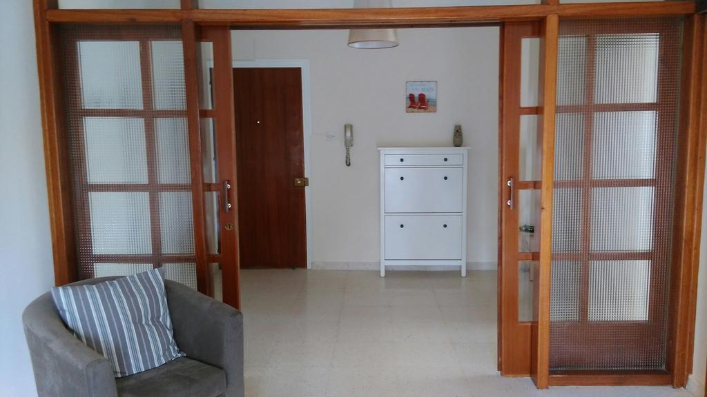 Modern City Center Apt ラルナカ エクステリア 写真